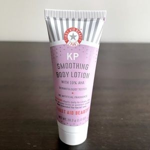 🚨 HOST PICK 🆕 4/$25 🧖🏻‍♀️ First Aid Beauty Smoothing Lotion